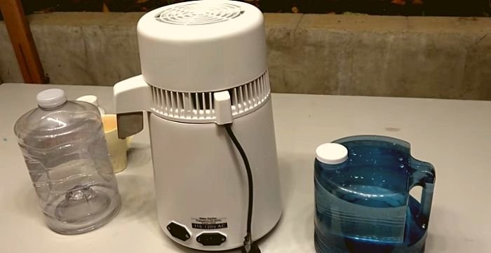 how does a water distiller work
