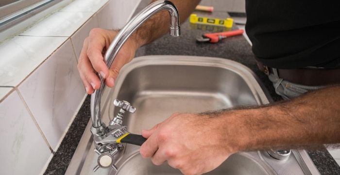 labor cost to replace kitchen sink and faucet