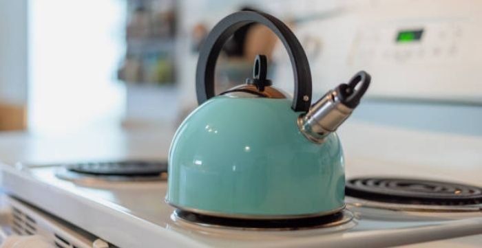 how to use a whistling tea kettle