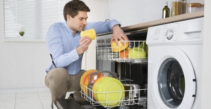 how to keep dishwasher from smelling between washes