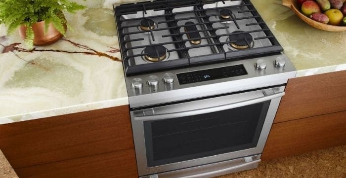 what is a freestanding gas range