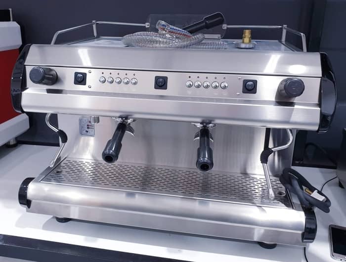 how to choose a commercial espresso machine