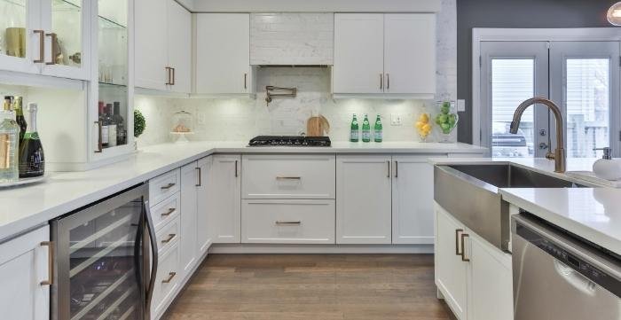 buying kitchen furniture and accessories