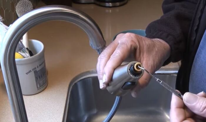 how to clean kitchen faucet head without vinegar