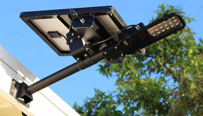 solar powered street light