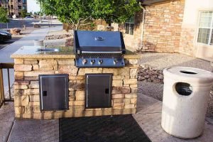 outdoor kitchen in dallas